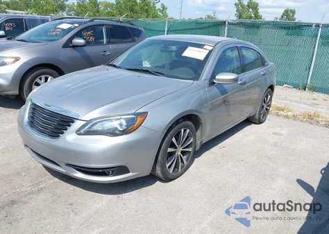 2013 Chrysler 200 Touring из США, поврежденный, VIN 1C3CCBBB4DN654818